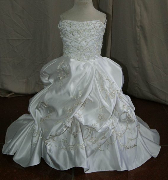 Pickup miniature bridal gown