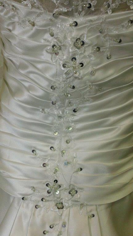 Mermaid illusion neckline wedding dresses for flower girls.