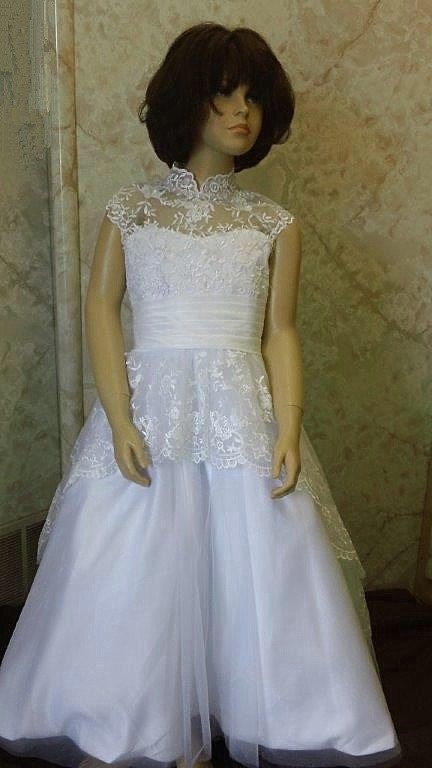 lace flower girl dress with cap sleeves, and open back