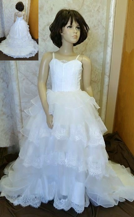 Tiered lace and organza flower girl dress