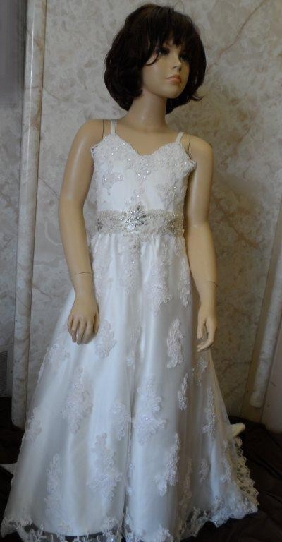 Lace wedding dresses for flower girl