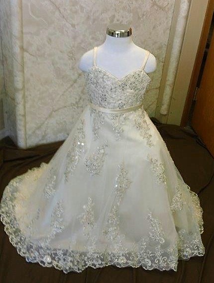 Strapless, sweetheart, A-line, beaded lace applique flower girl dress.