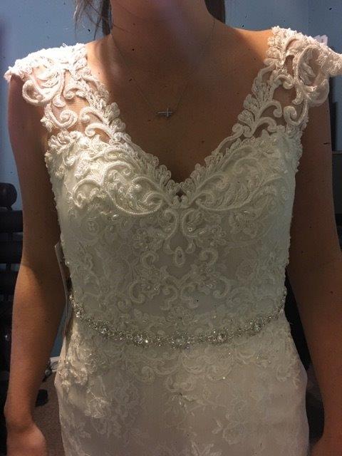 brides gown to match
