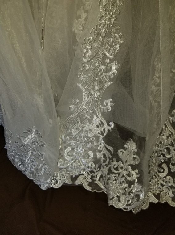 lace wedding gown hem
